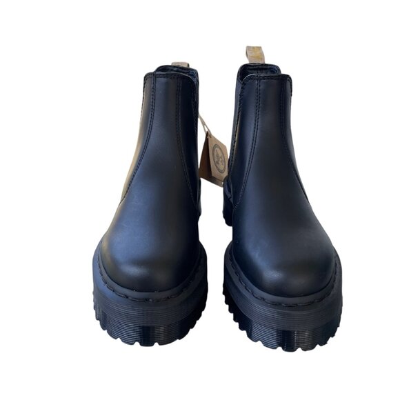 SOLDDr. Martens V 2976 Quad Mono Black Vegan Leather Platform Chelsea Boots SZ 7 - Picture 3 of 7